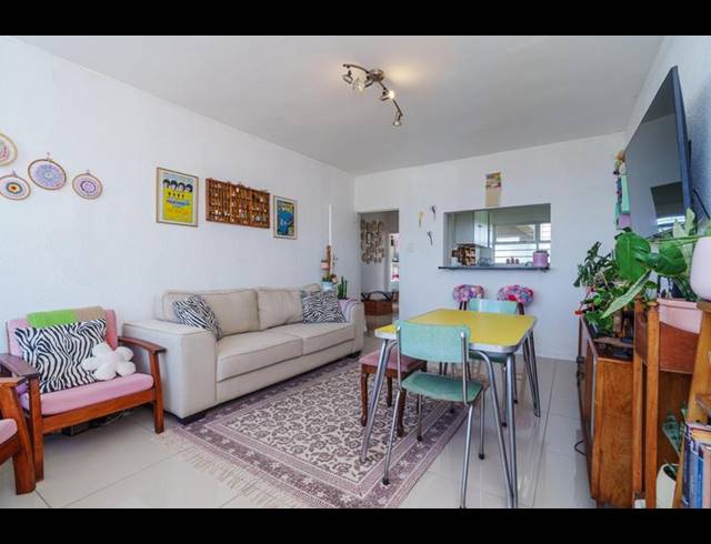 2 BEDROOM APARTMENT FOR SALE IN KENILWORTH